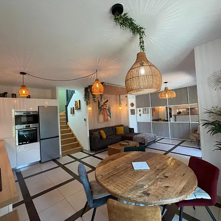 Le Gahignon Holiday home *